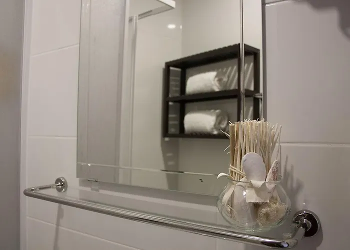 Nations - & Gasthof Porto