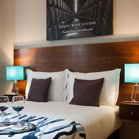 Nations - & 3* Porto